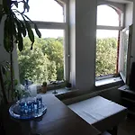 Linden City Apartment